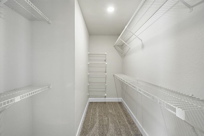 Building Photo - $499 Move-In - Minutes from Med Center
