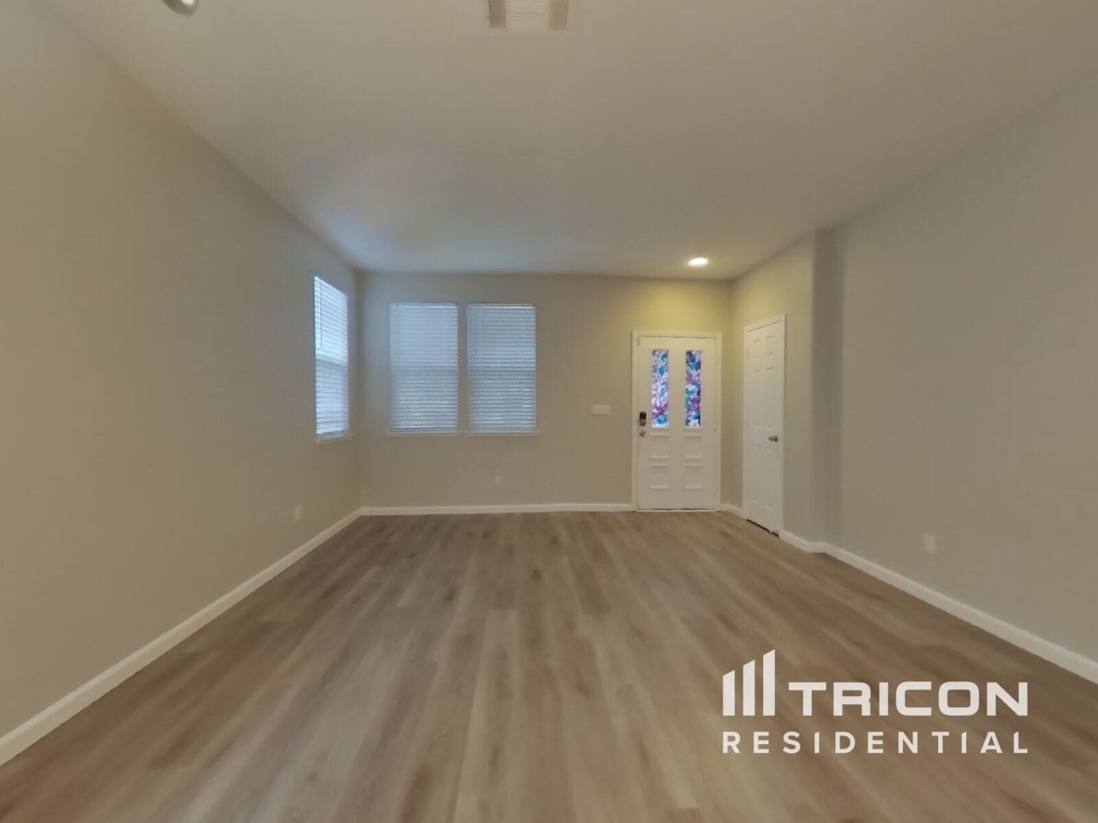Building Photo - 1209 Halsey St