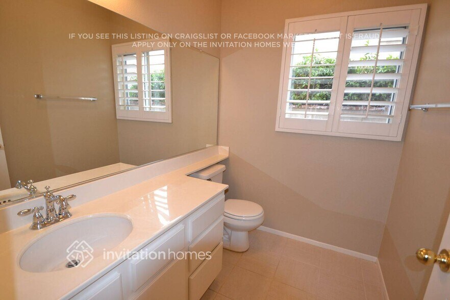Building Photo - 7791 Unicorn Way