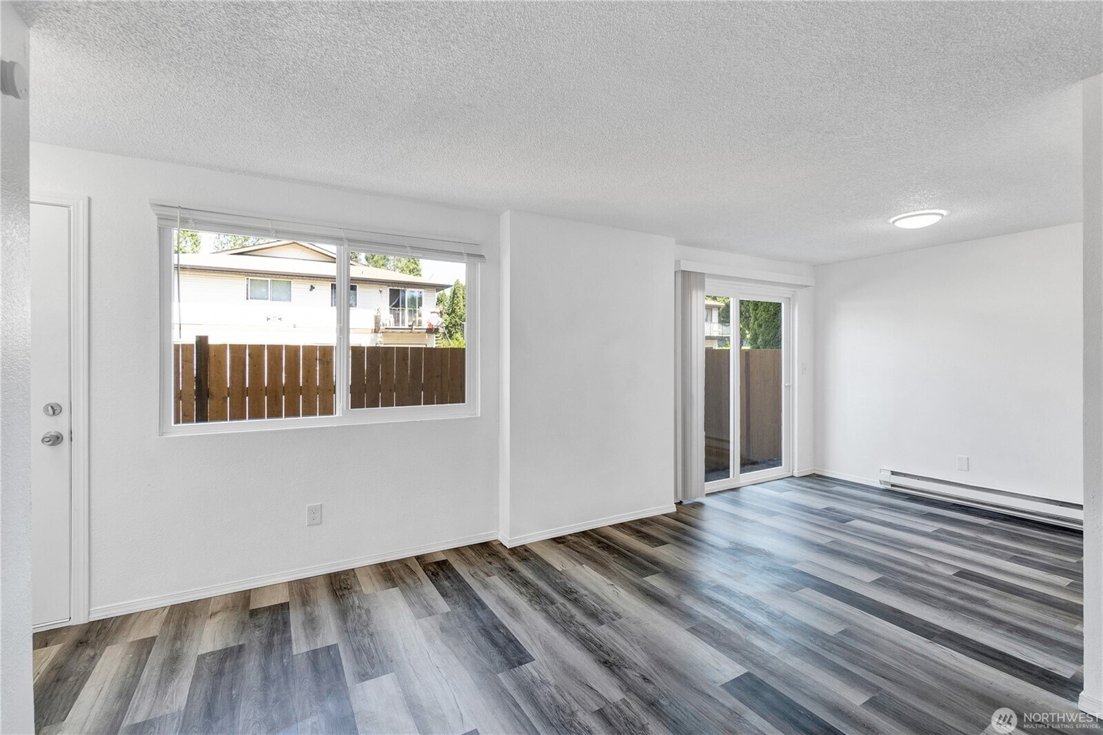 Lots of natural daylight - 218 Ellingson Dr