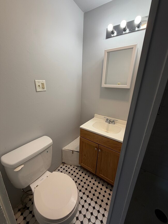 Building Photo - Woodward Apts