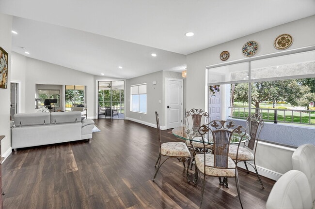 Building Photo - 15307 Strathearn Dr