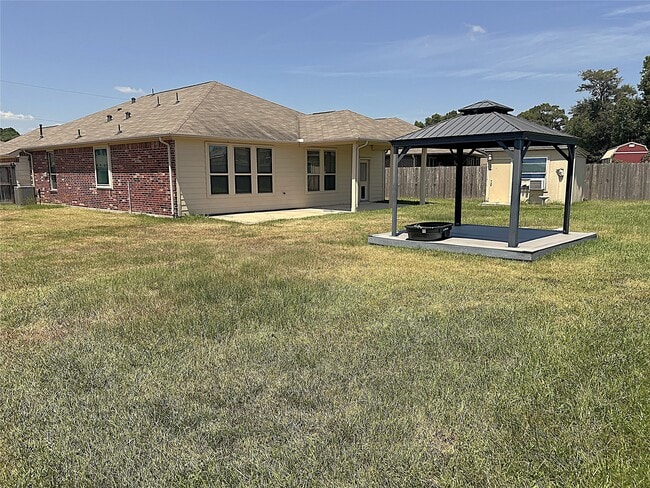 Building Photo - 96 Jessica Dr