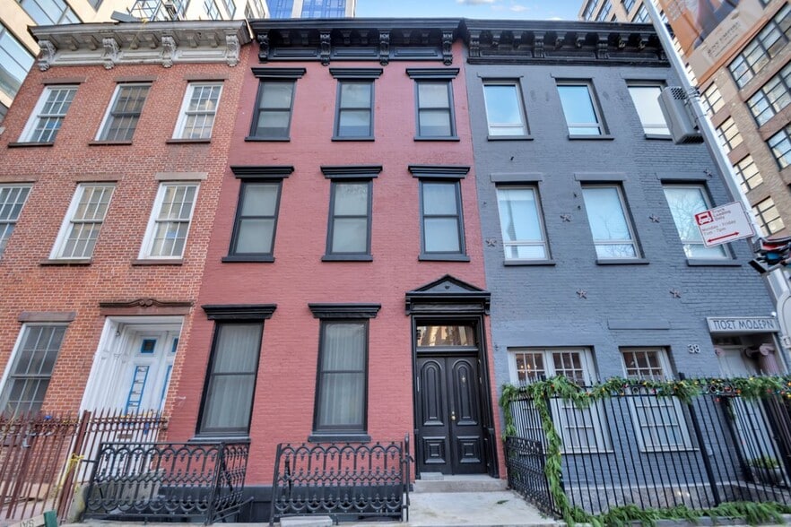 Building Photo - 36 Dominick St