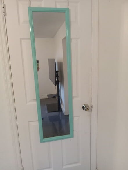 Building Photo - 1001 NE 88th St