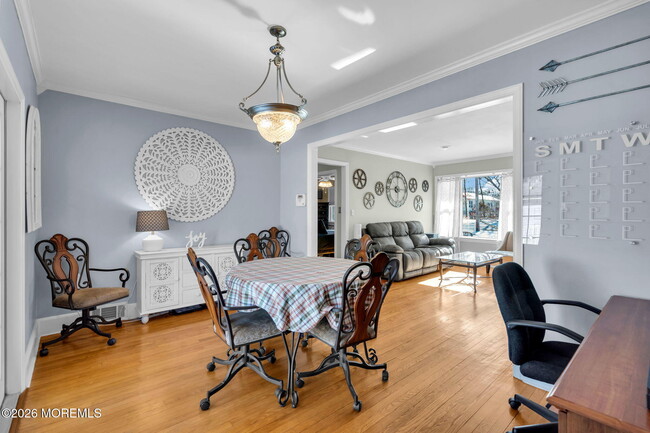 Building Photo - 242 Pennsylvania Ave