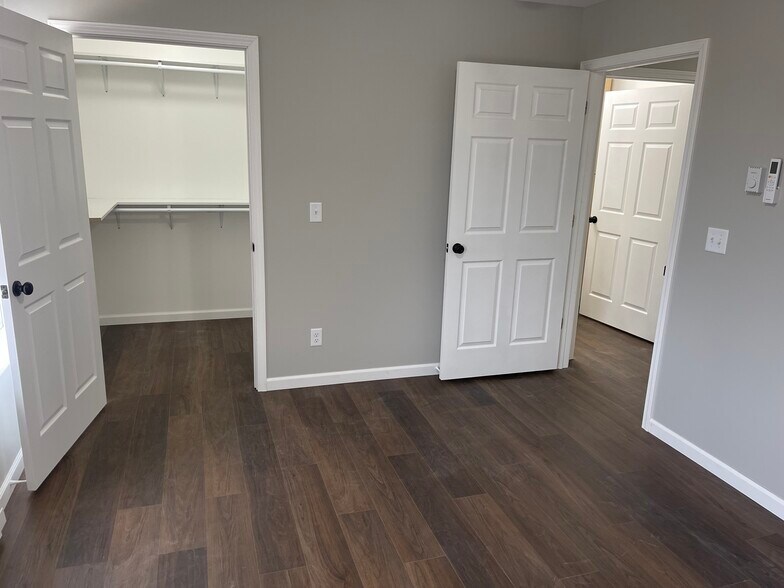 Building Photo - 995 Madison Ave