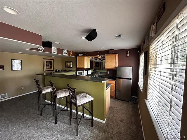 Building Photo - 5639 Jaguar Way