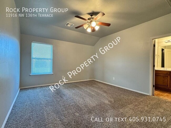 Building Photo - 11916 NW 136th Terrace