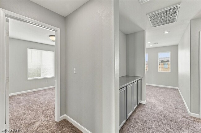 Building Photo - 5555 W Sun Temple Ave