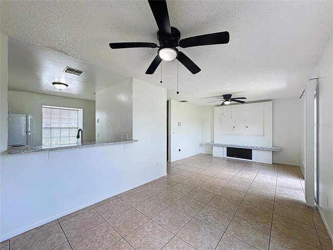 Building Photo - 3135 Hempstead Ave