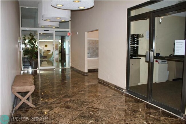 Building Photo - 1360 S Ocean Blvd