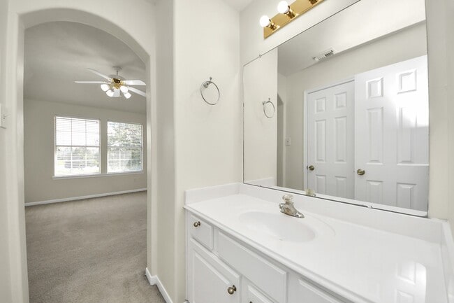 Building Photo - 13218 Haven Falls Ln