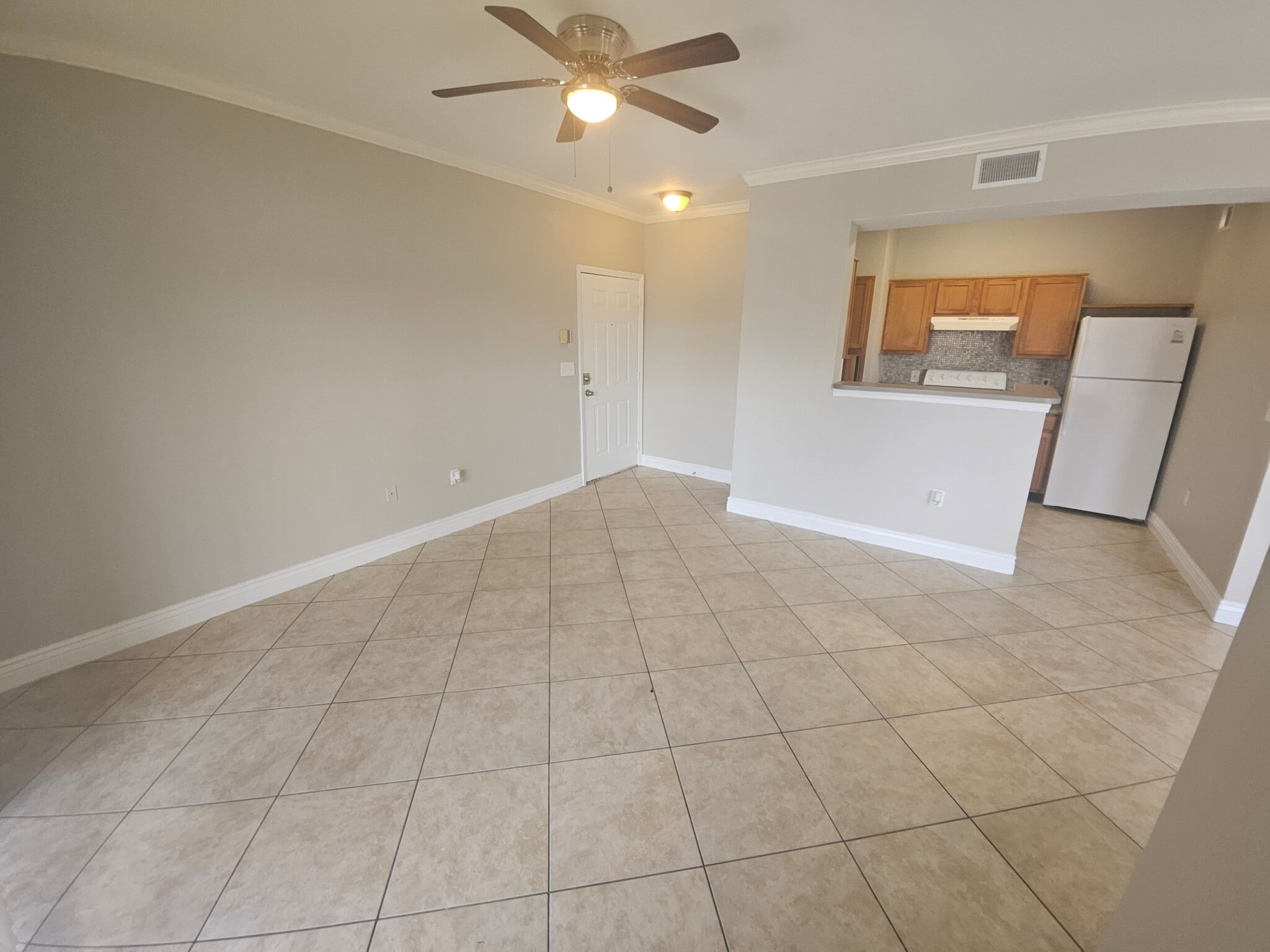 Building Photo - 3726 Palm Desert Ln