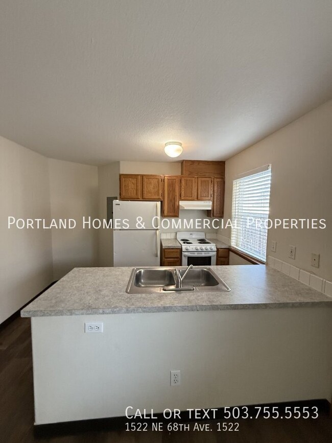 Building Photo - Charming & Cozy 1-Bed Retreat in Portland'...