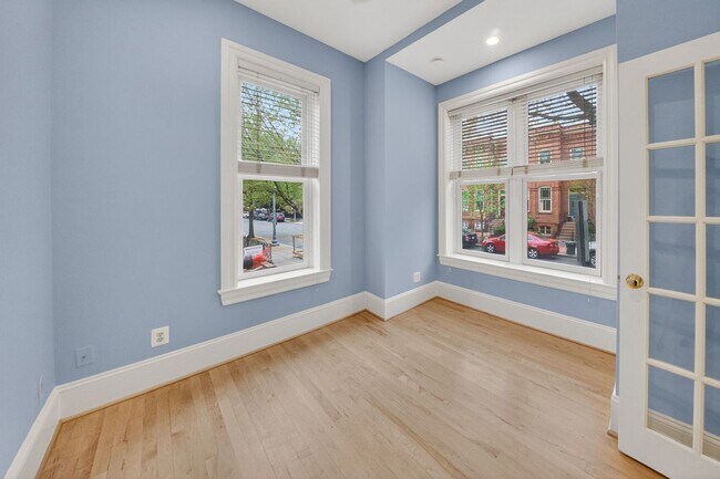 Building Photo - 1520 O St NW