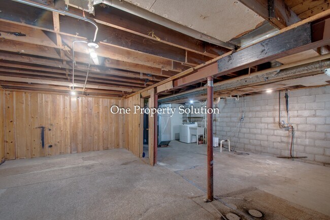 Building Photo - 1209 Logan St