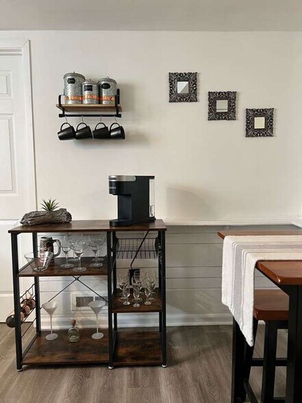 Building Photo - 27385 Park Ct