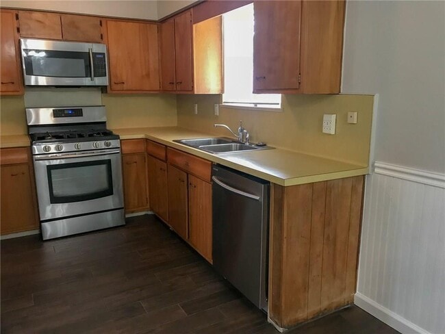 Building Photo - 8202 Renton Dr