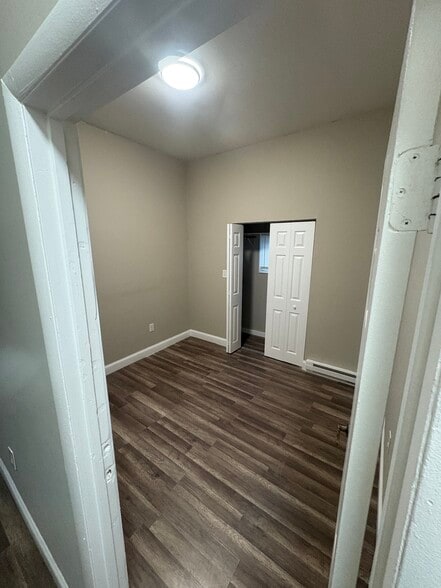 Building Photo - 15 John St