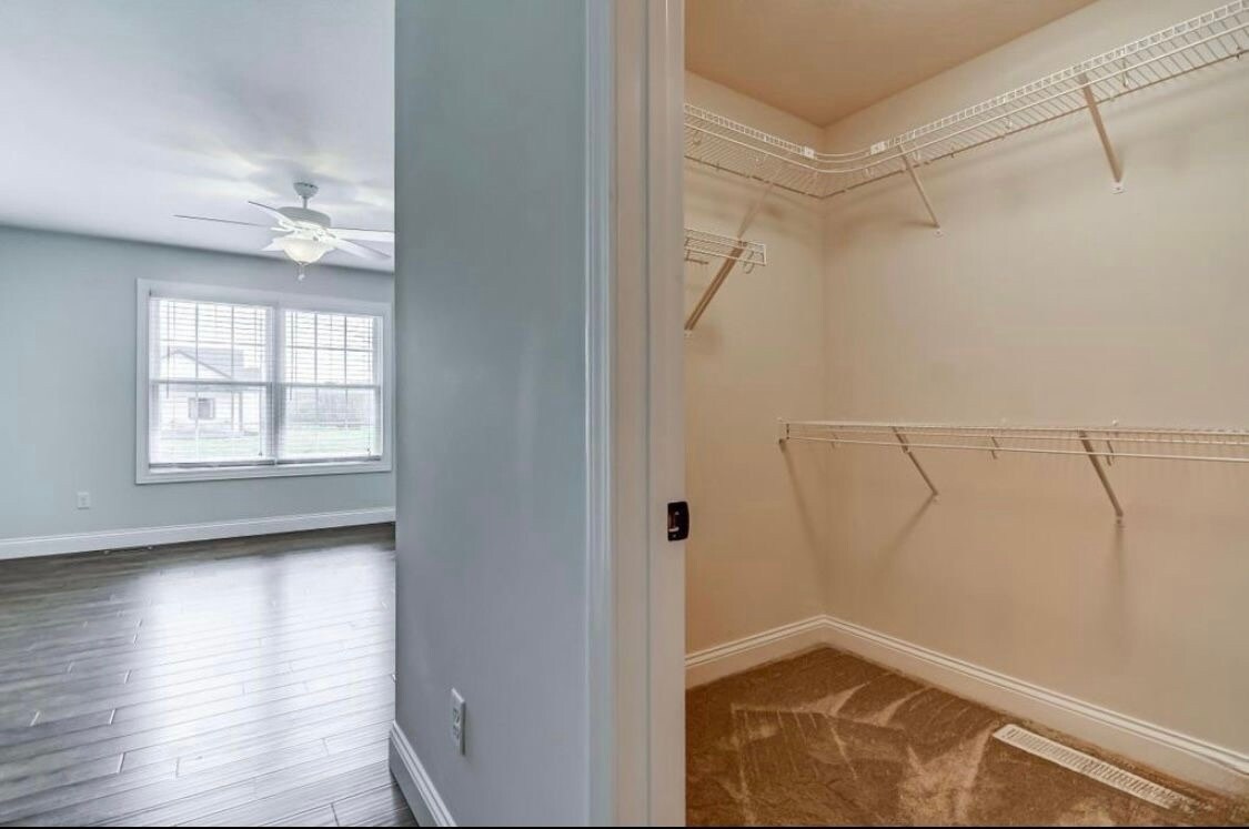 Building Photo - 1811 Spartan Dr