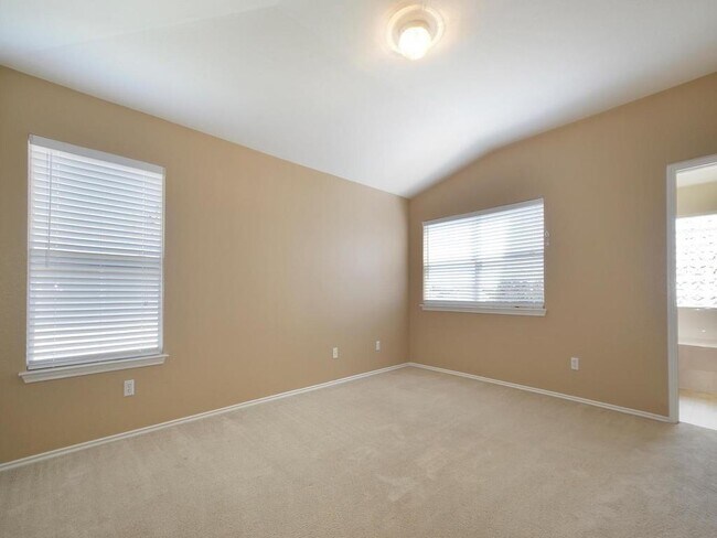 Building Photo - 11413 Dog Leg Dr
