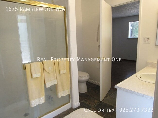Building Photo - 1675 Ramblewood Way