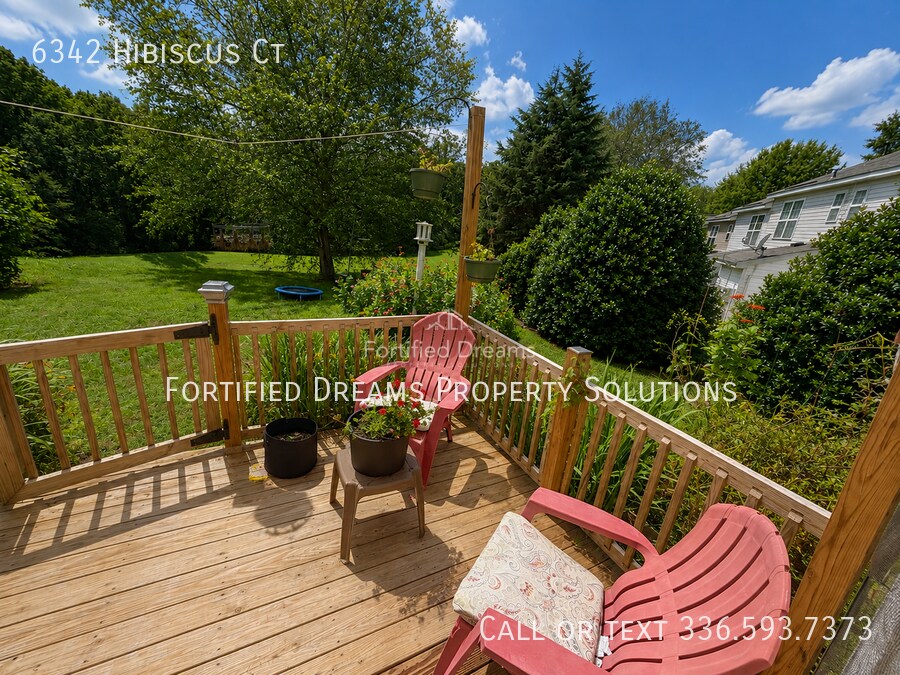 Building Photo - 6342 Hibiscus Ct