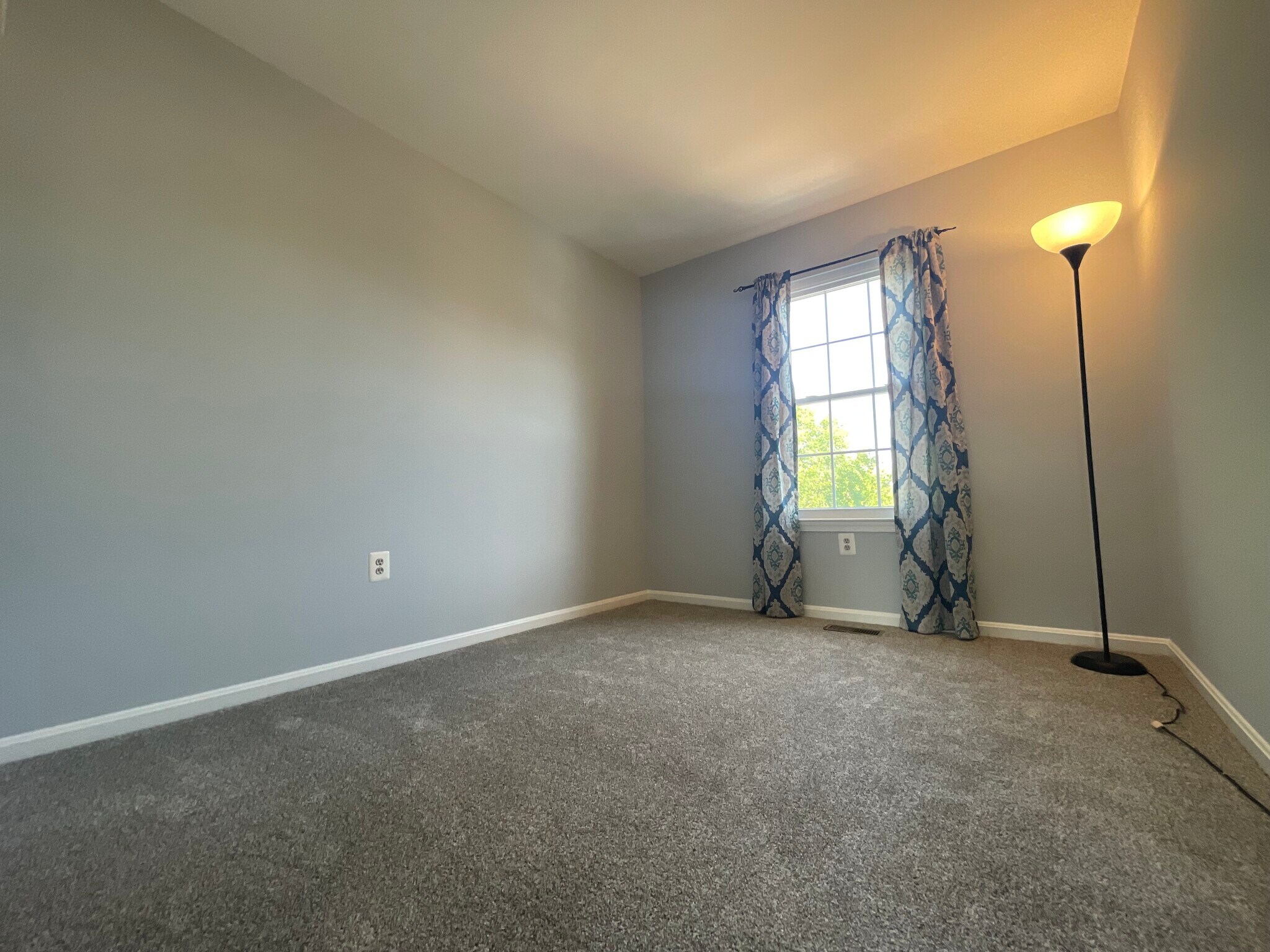 Building Photo - 6802 Cottingham Ln