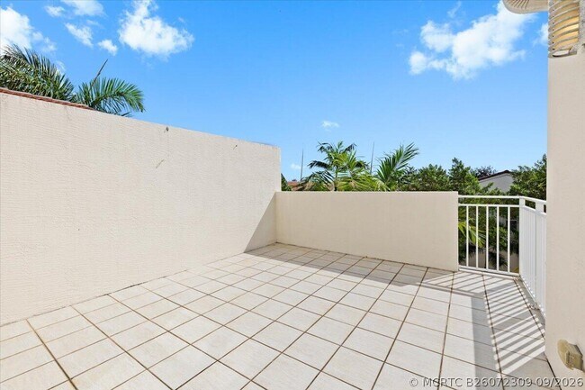 Building Photo - 4980 NW 15th Ave