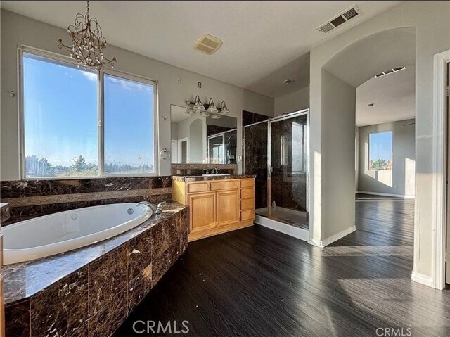 Building Photo - 3715 Club Rancho Dr