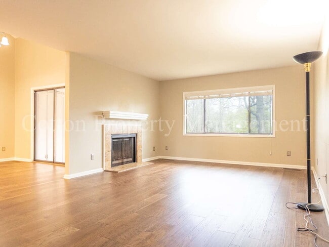 Building Photo - 202 Crooked Creek Rd