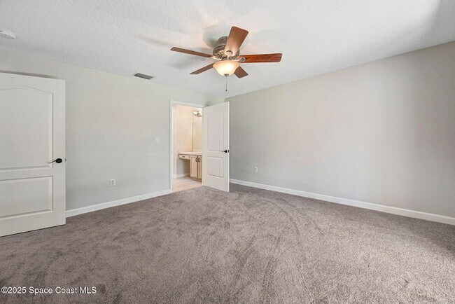 Building Photo - 1135 Egret Lake Way