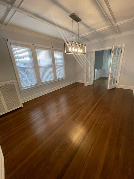 Building Photo - 918 W Gunnison St