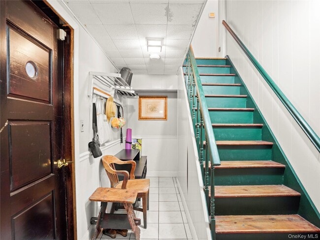 Building Photo - 1035 Shore Acres Dr