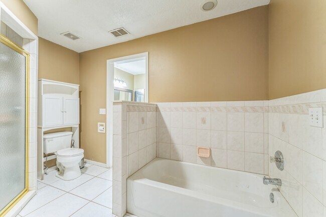 Building Photo - 465 Rio Grande Ln