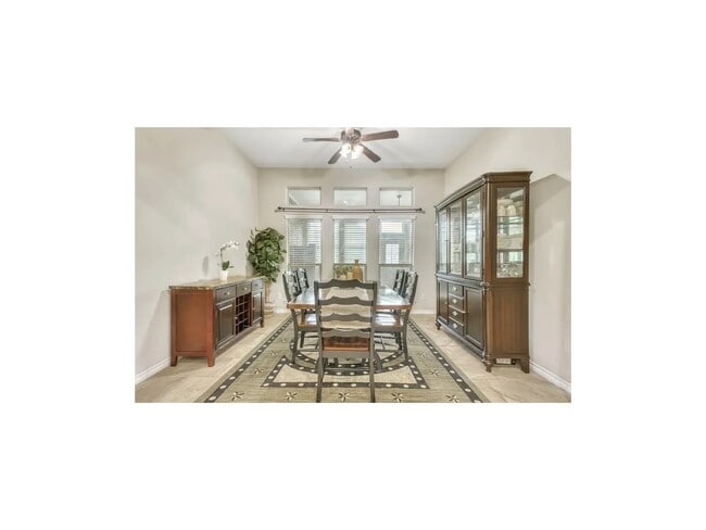 Building Photo - 2531 Kinnersley Ln