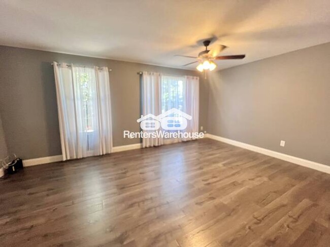 Building Photo - Move-in Ready!!! Stunning 4 bedroom in Nor...