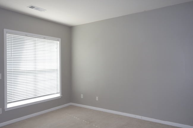 Building Photo - 1390 Thornborough Dr