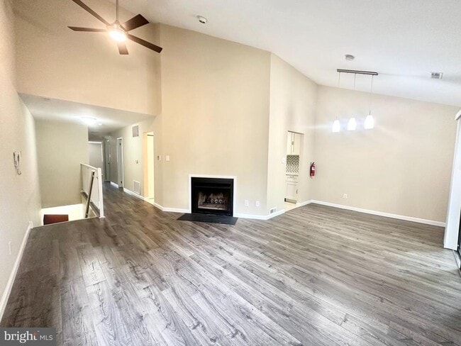 Building Photo - 505B Cypress Point Cir