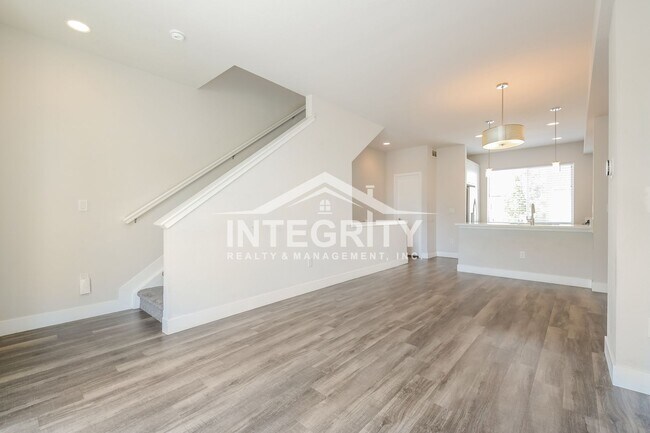Building Photo - 5557 W 10th Ave
