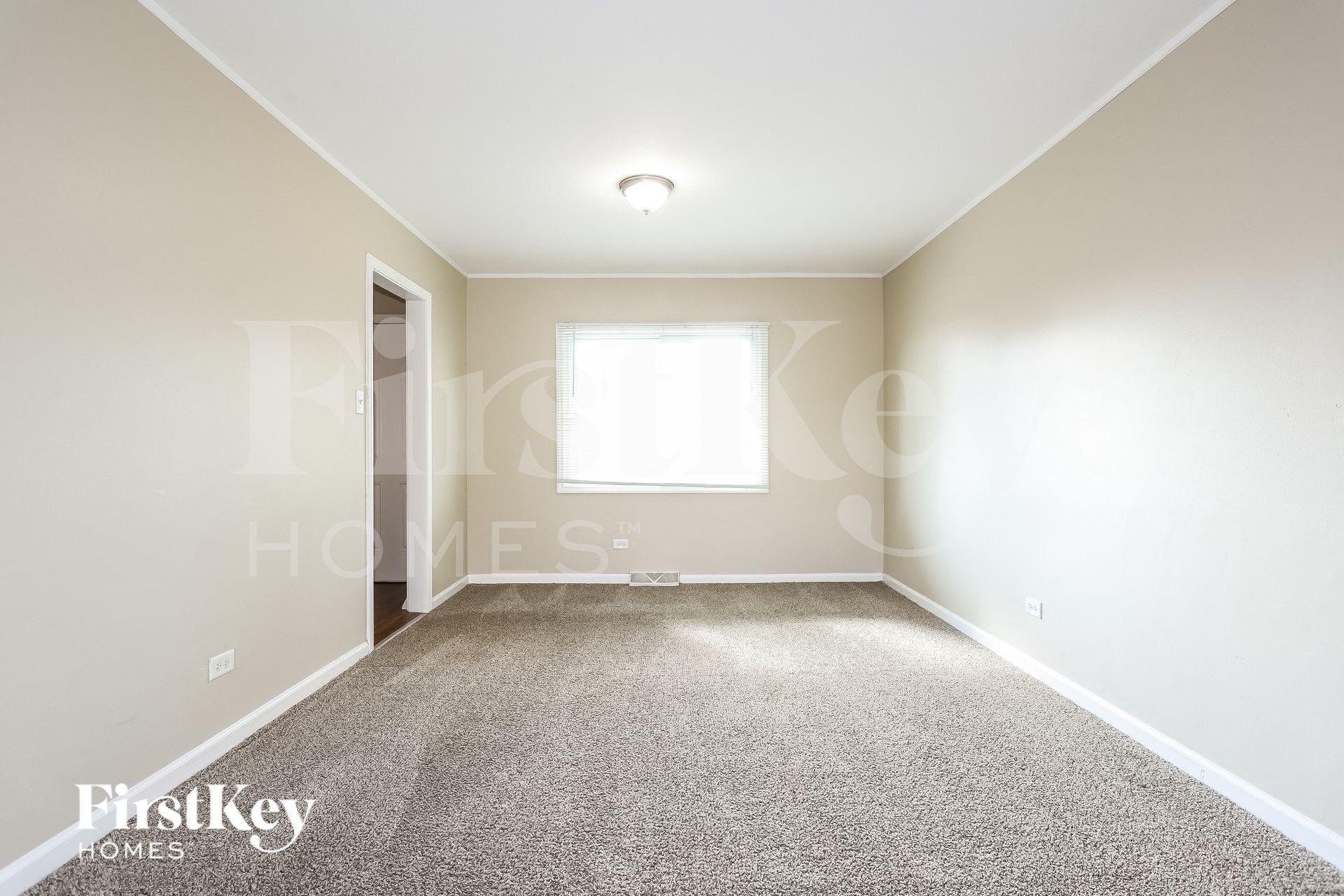 Building Photo - 642 Bradley Ave