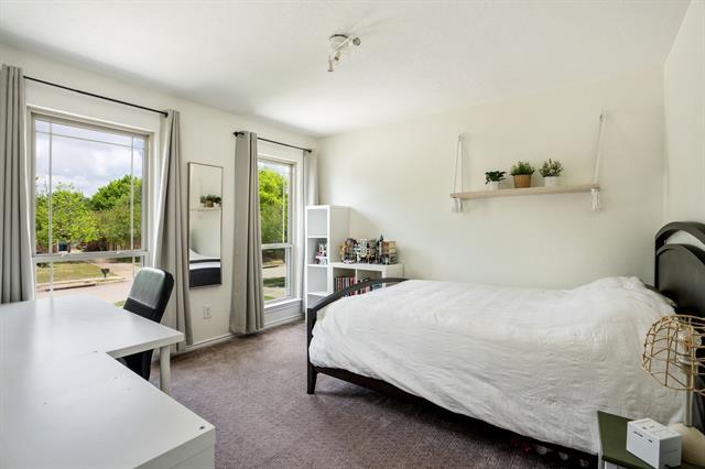 Building Photo - 419 Brooks Ln