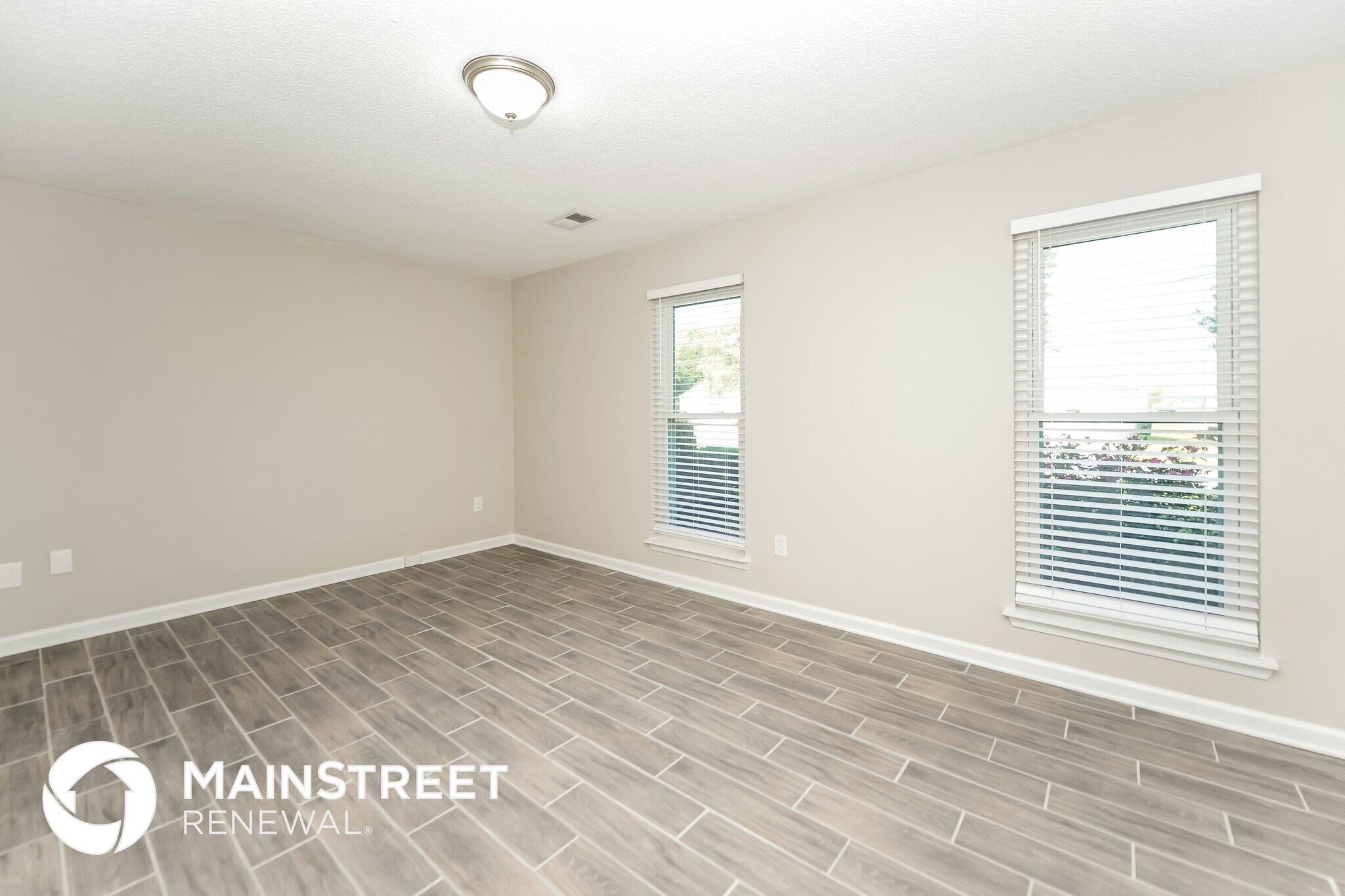 Building Photo - 141 The Esplanade Way SW