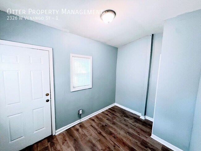 Building Photo - 2326 W Venango St