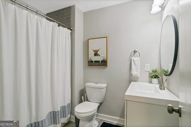 Building Photo - 65 Juliana Dr