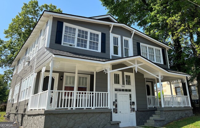 Building Photo - 1802 Temple Ave