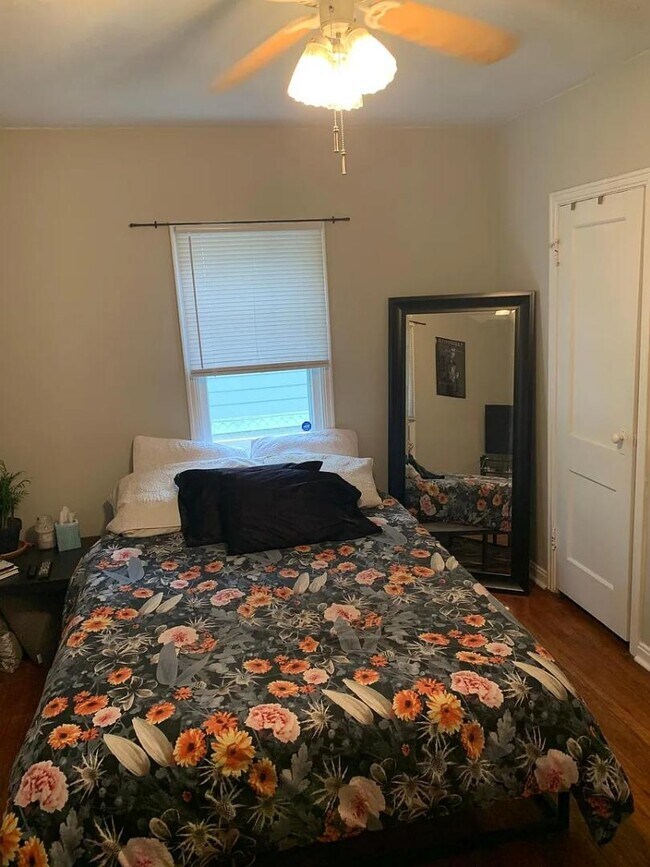 Building Photo - 5655 Winthrop Ave