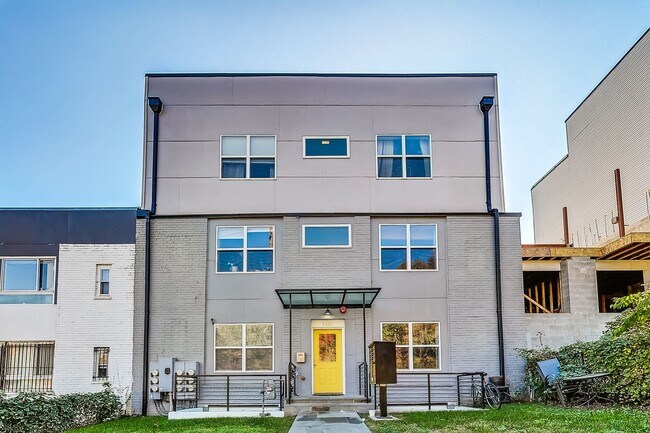 Building Photo - Welcome to Unit 202 at the Arboretum Condo...