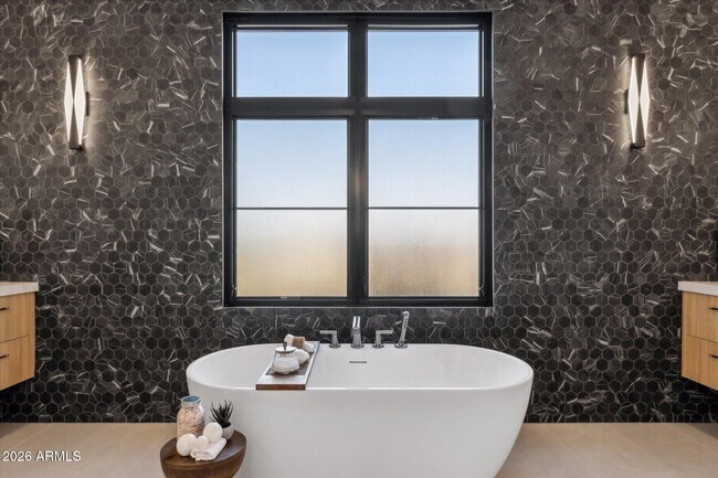 Building Photo - 15609 E Palatial Dr